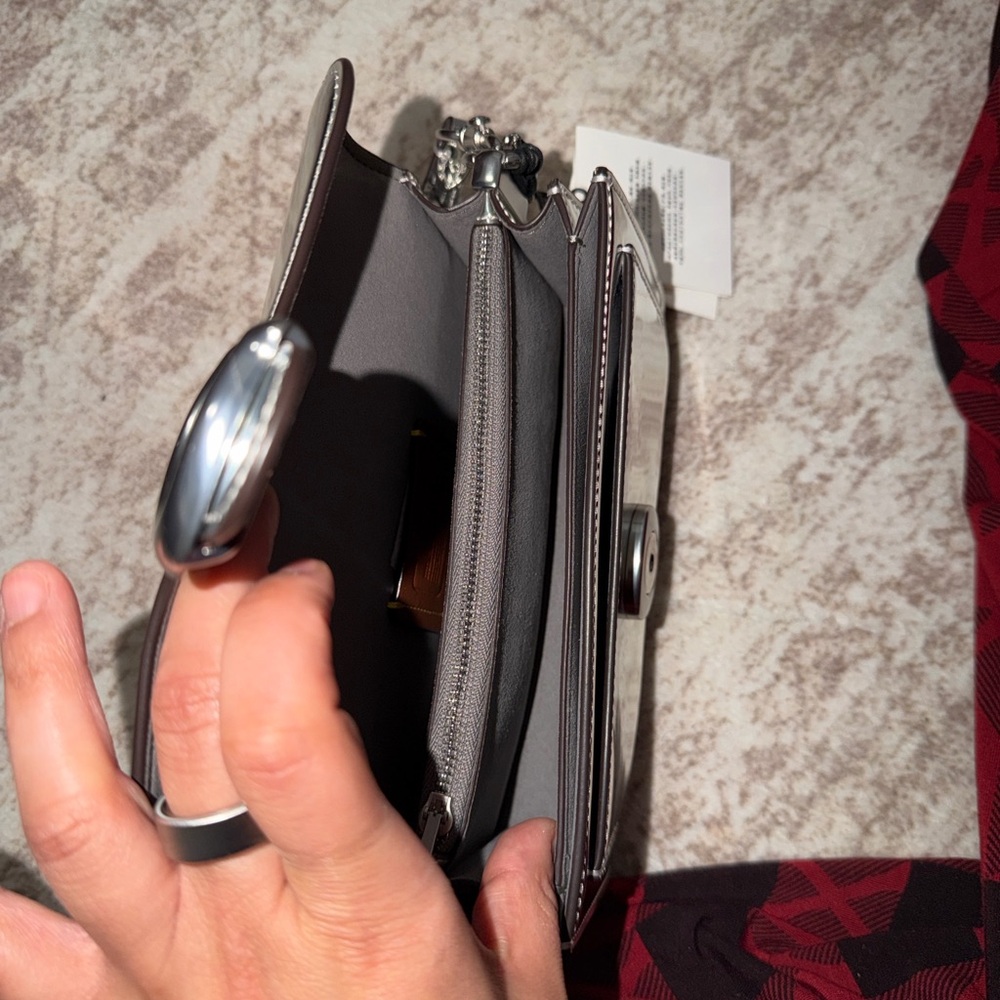 Tabby Shoulder Bag 20 In Metallic - Picture 8 of 16